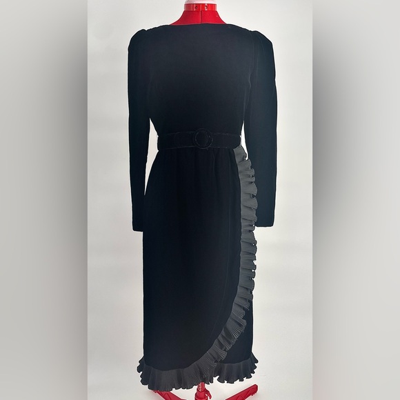 Vintage Joan Leslie By Kasper Black Velvet Long Sleeve Formal Cocktail Dress - Picture 3 of 10